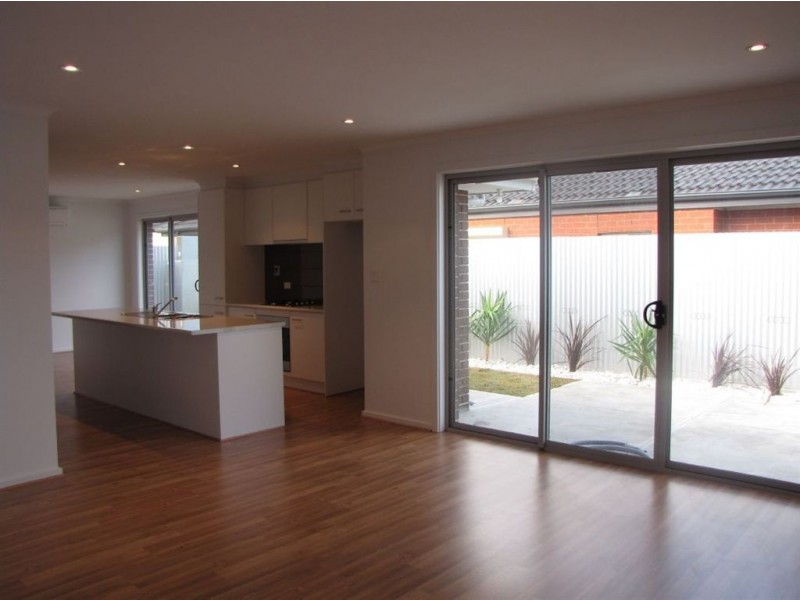 8b Swan Terrace, Ethelton SA 5015