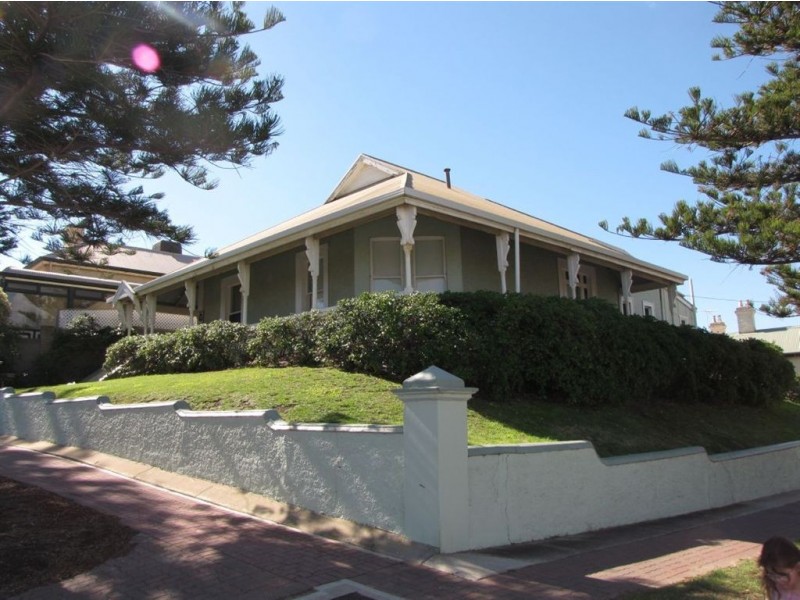 546 Seaview Road, Grange SA 5022