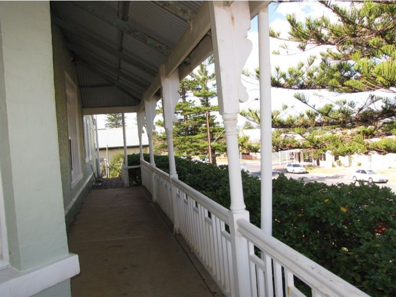 546 Seaview Road, Grange SA 5022
