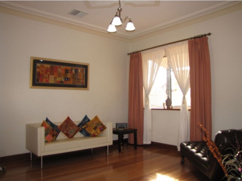 21 Holthouse Road, Fulham Gardens SA 5024