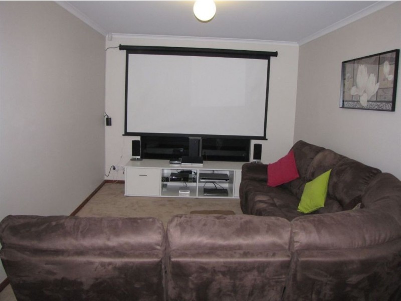 35 Kent Street, Mansfield Park SA 5012