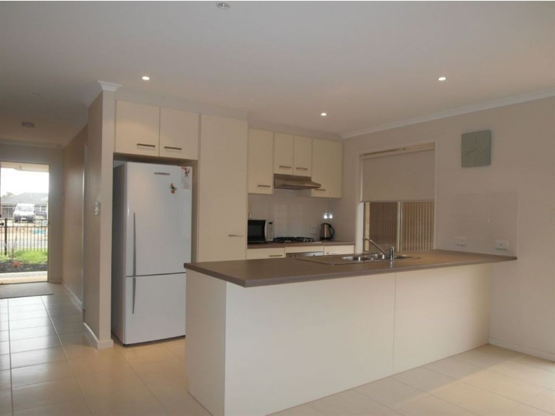 45 Haddington Crescent, Mansfield Park SA 5012