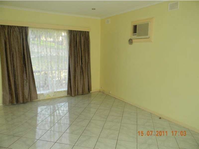 14 Frances Ave, Para Hills SA 5096