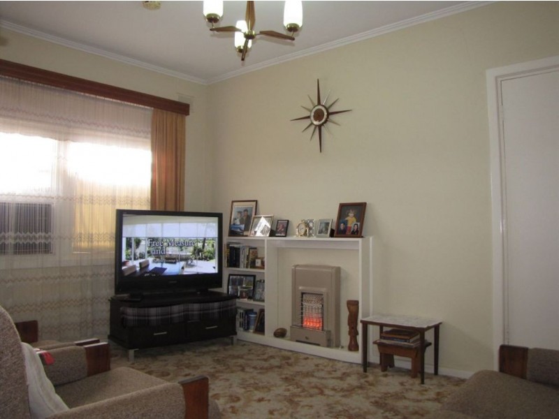 12 Londonderry Crescent, Mansfield Park SA 5012