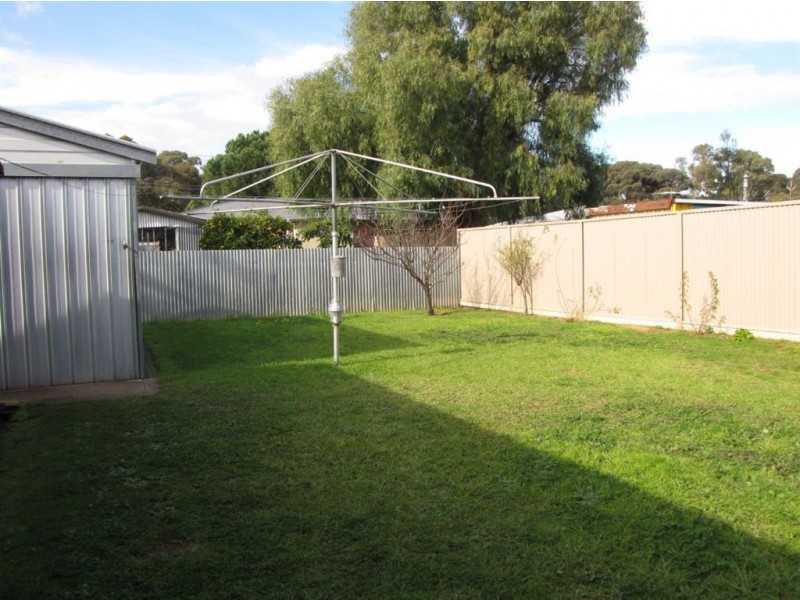 12 Londonderry Crescent, Mansfield Park SA 5012