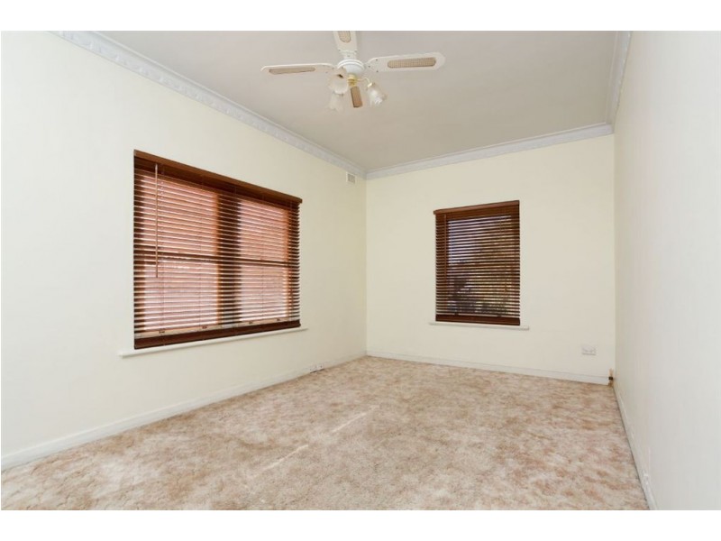22 Tungara Avenue, Croydon Park SA 5008