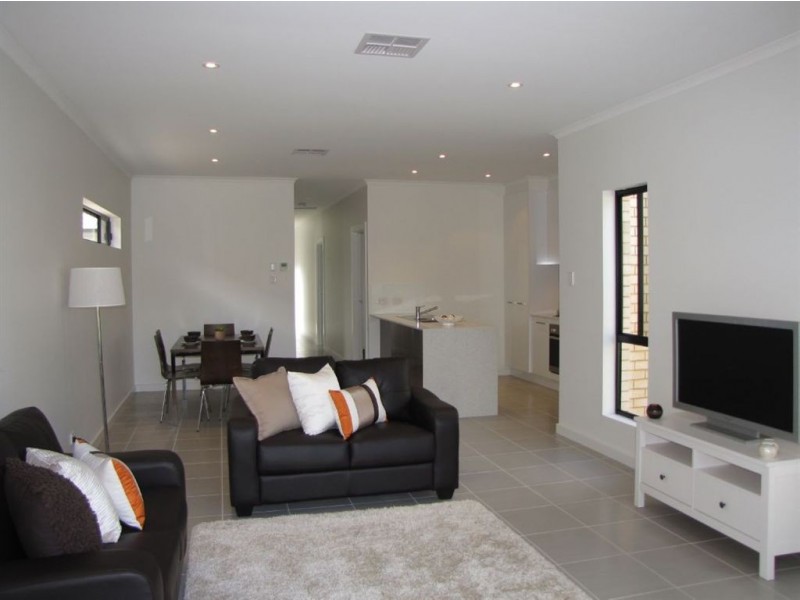 22b Stoneybrook Dr, Paradise SA 5075