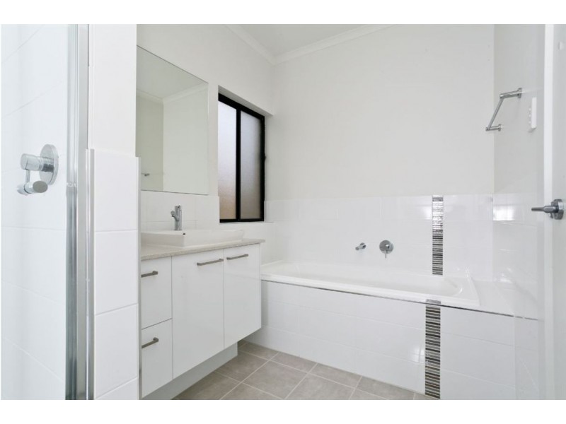 22b Stoneybrook Dr, Paradise SA 5075