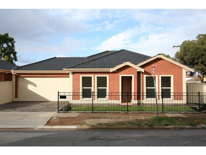 13d & 13e Balcombe, Findon SA 5023