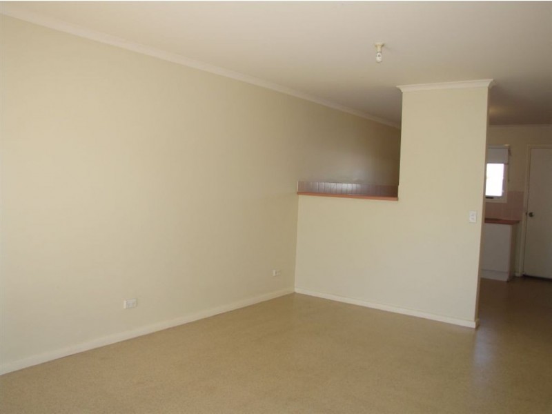 2/222 Hanson Road, Mansfield Park SA 5012