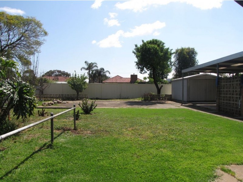 36 Fourth Ave, Woodville Gardens SA 5012