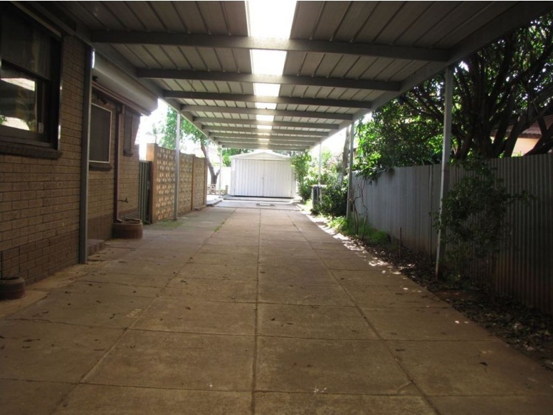 36 Fourth Ave, Woodville Gardens SA 5012