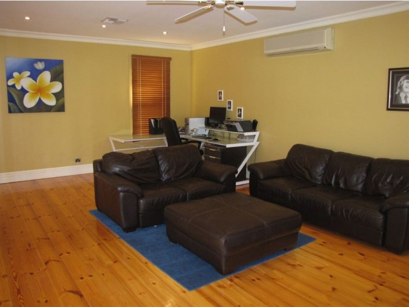 90 Stroud Street North, Cheltenham SA 5014