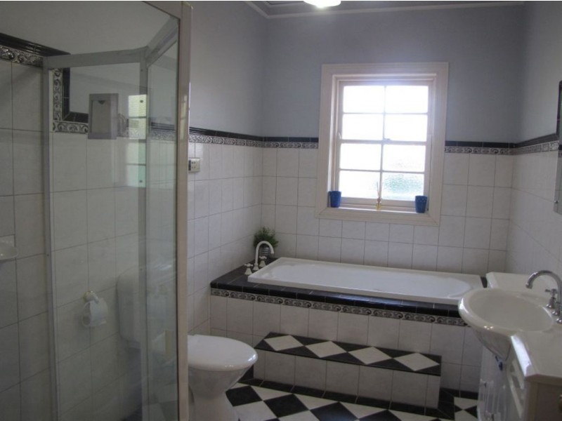 90 Stroud Street North, Cheltenham SA 5014