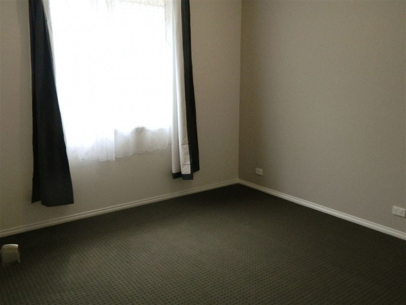 2 Central Court, Mansfield Park SA 5012