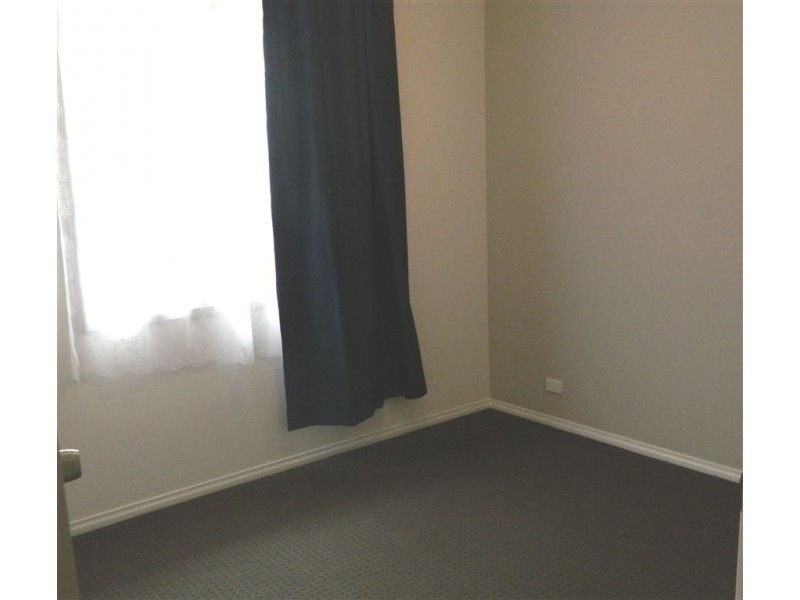 2 Central Court, Mansfield Park SA 5012