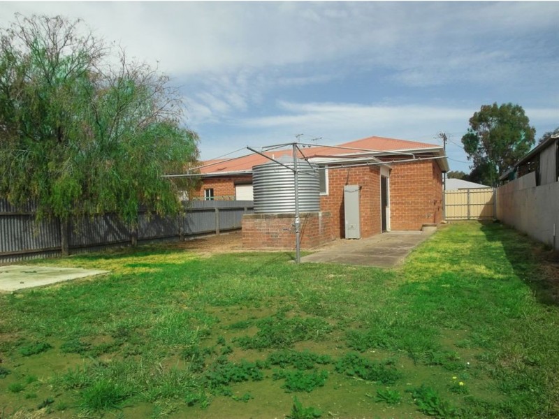 40 Lewis Crescent, Woodville West SA 5011