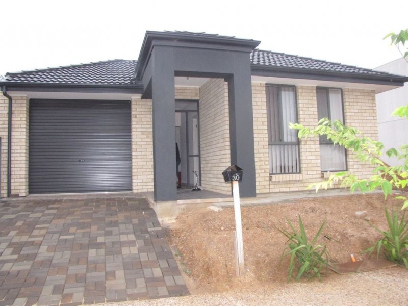 30 Broadwater Crescent, Mawson Lakes SA 5095