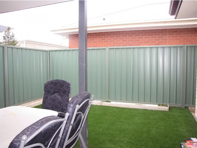 30 Broadwater Crescent, Mawson Lakes SA 5095