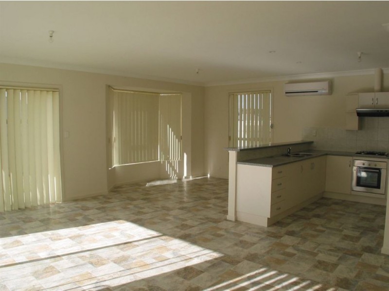 2/216 Diment Road, Burton SA 5110