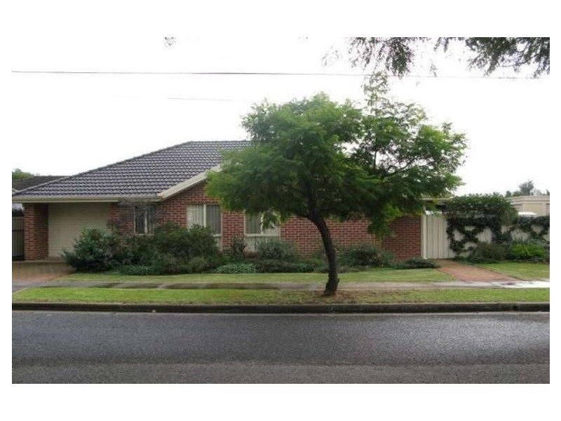 21 Hector Street, Seaton SA 5023