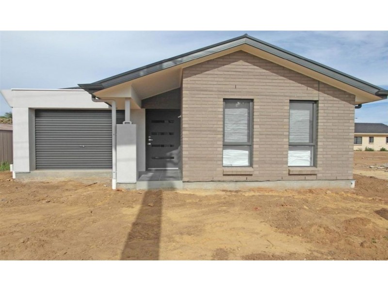 10 Gladstone Street, Mansfield Park SA 5012