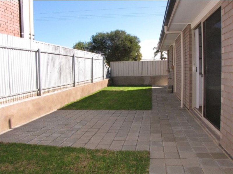 2 A, B, C Cradock Tce, Taperoo SA 5017