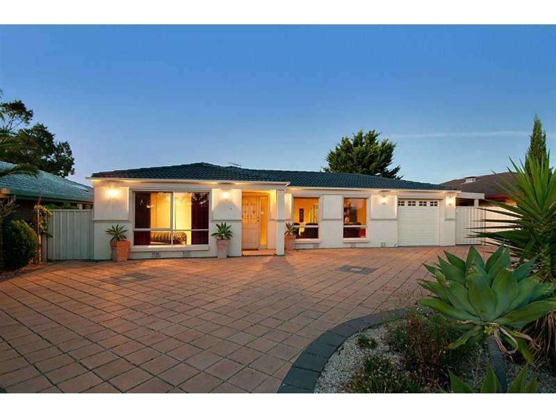 15 Robertson Road, Seaford SA 5169