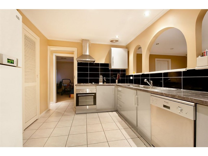 15 Robertson Road, Seaford SA 5169