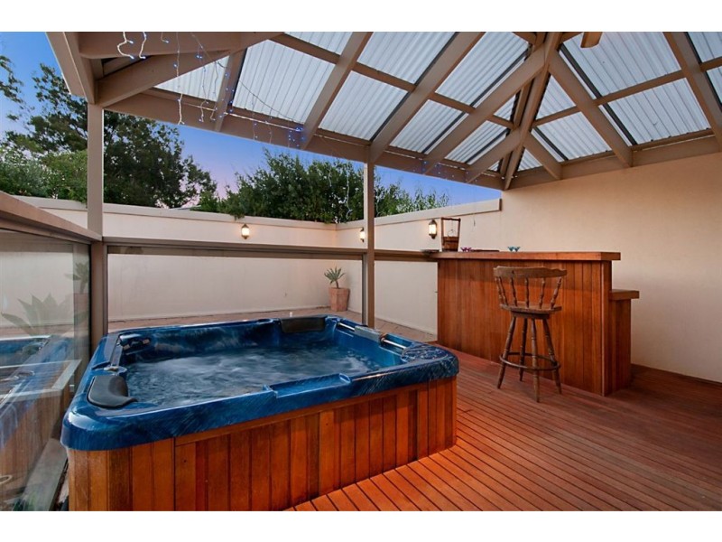 15 Robertson Road, Seaford SA 5169