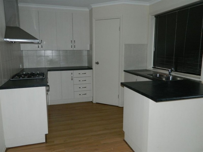 6 Moseley Street, Mansfield Park SA 5012