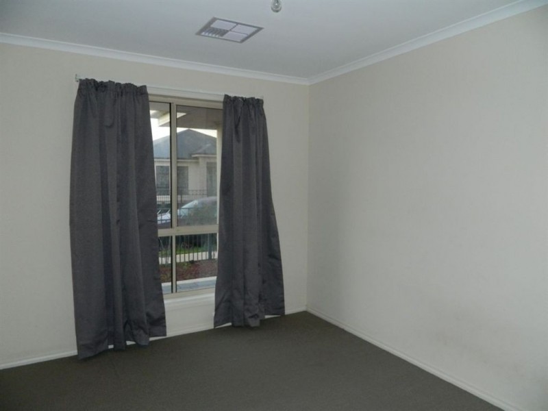 6 Moseley Street, Mansfield Park SA 5012