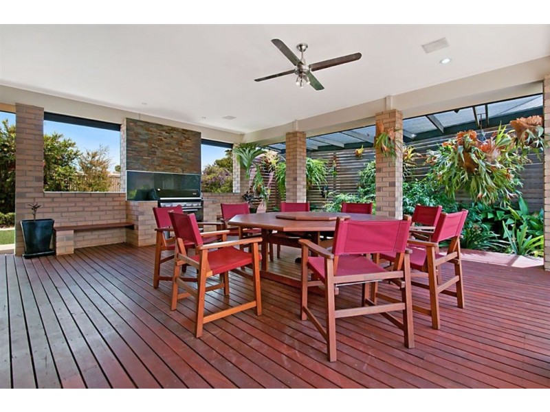 29 Hamley Crescent, Mansfield Park SA 5012