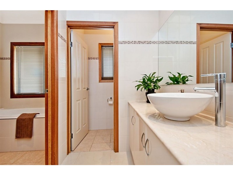 29 Hamley Crescent, Mansfield Park SA 5012