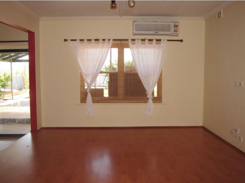 6 Harcourt, Mansfield Park SA 5012