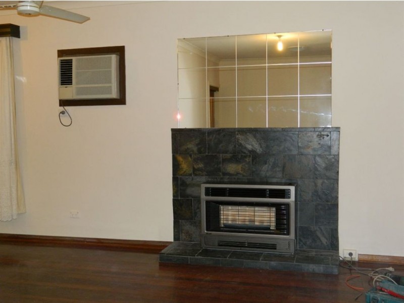 24 Lachlan Avenue, Woodville West SA 5011