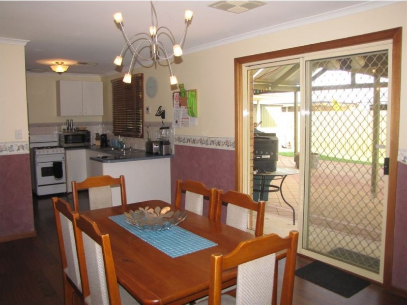 3 Pine view Drive, Paralowie SA 5108