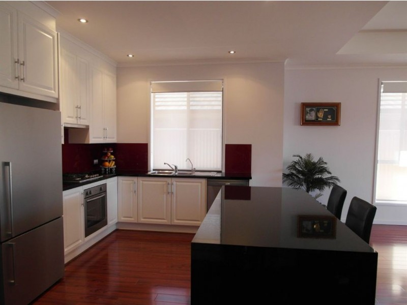 6 Yellow Gum Ave, Athol Park SA 5012