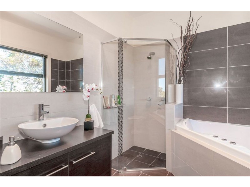 21a Boyd Crescent, West Lakes Shore SA 5020