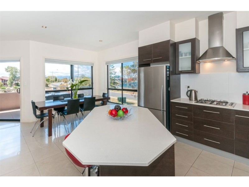 21a Boyd Crescent, West Lakes Shore SA 5020