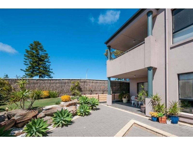 21a Boyd Crescent, West Lakes Shore SA 5020