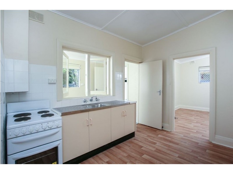 15 Price Ave, Pennington SA 5013