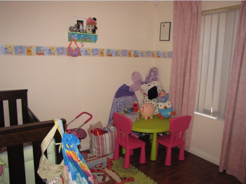 18 Alderman Avenue, Pennington SA 5013