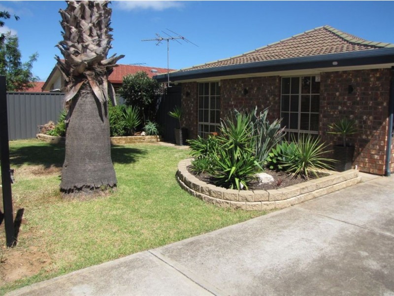 18 Alderman Avenue, Pennington SA 5013