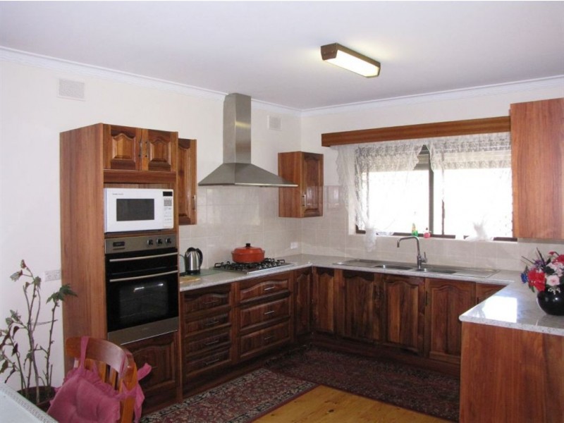 18 King William Street, Rosewater SA 5013