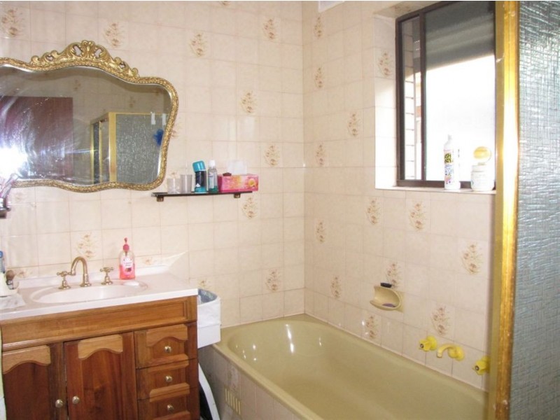 18 King William Street, Rosewater SA 5013