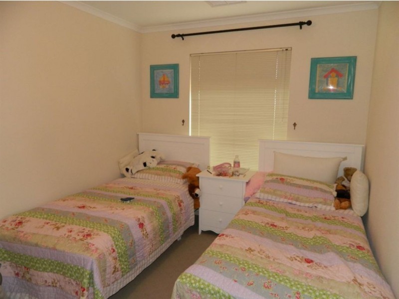 6 Corymbia Ave, Athol Park SA 5012