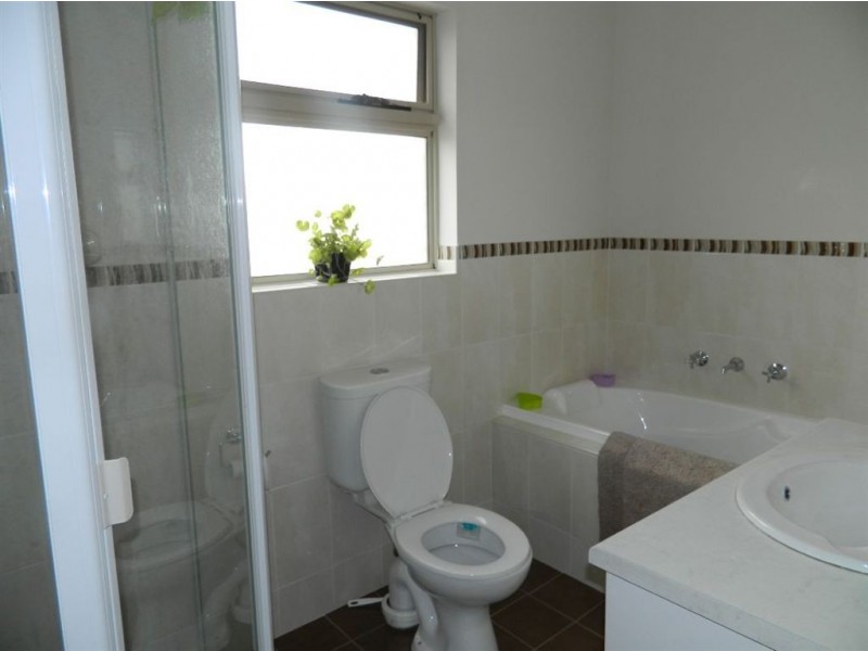 6 Corymbia Ave, Athol Park SA 5012