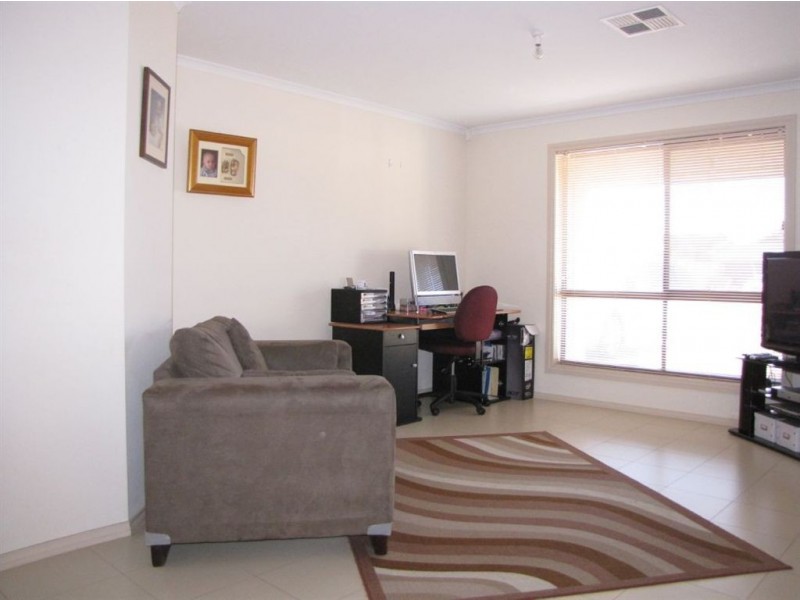 4 Desyllas Drive, Direk SA 5110