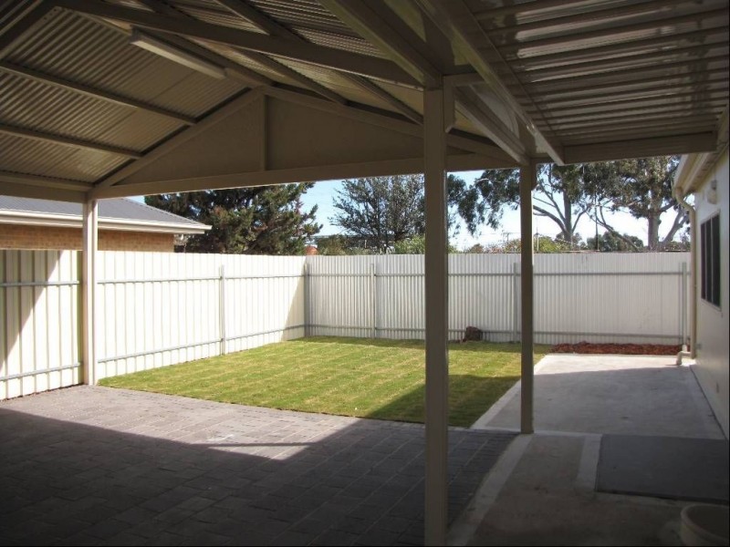 8 Stevens Street, Seaton SA 5023